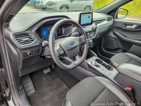 Used 2025 Ford Escape ST-Line AWD/4WD image 9