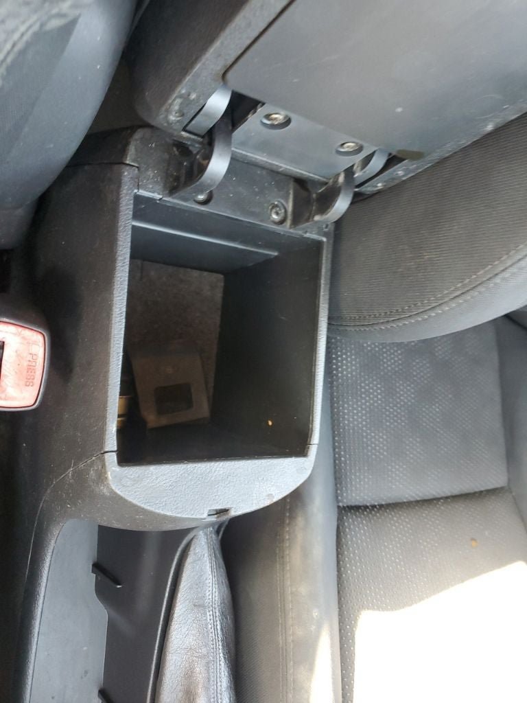 Used 2009 Pontiac Vibe w/ Preferred Package FWD image 49