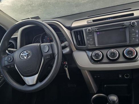 Used 2013 Toyota RAV4 LE image 6