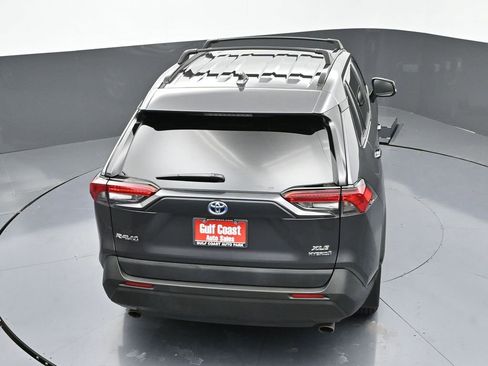 Certified 2022 Toyota RAV4 XLE image 43