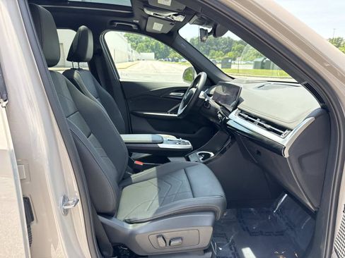 Used 2026 BMW X1 xDrive28i AWD/4WD image 16