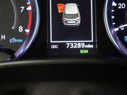 Used 2019 Toyota Highlander Limited AWD/4WD image 38