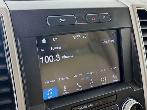 Used 2019 Ford F150 Lariat w/ Equipment Group 502A Luxury AWD/4WD image 16