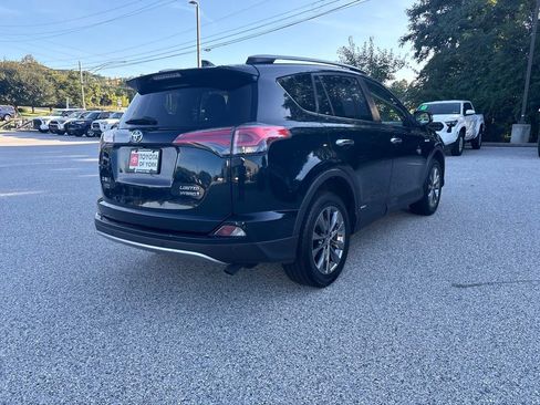 Used 2018 Toyota RAV4 Limited AWD/4WD image 3