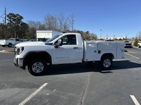 New 2025 GMC Sierra 2500 Pro w/ Convenience Package image 8