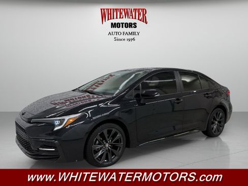 Used 2024 Toyota Corolla XSE FWD image 1