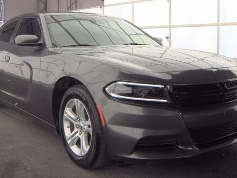 Used 2022 Dodge Charger SXT image 1