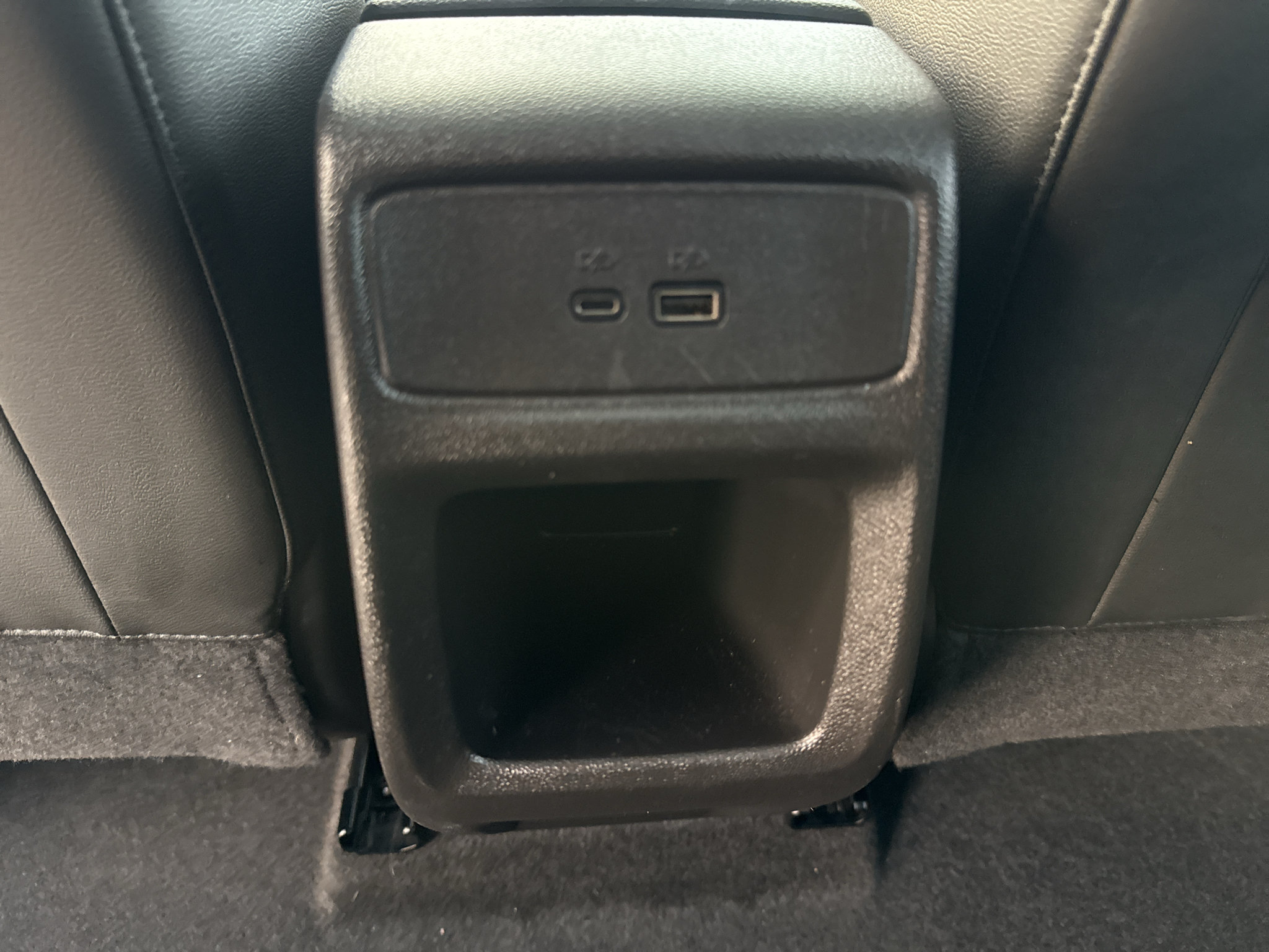Used 2024 Chevrolet Trax ACTIV w/ Sunroof Package FWD image 32