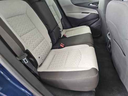 Used 2022 Chevrolet Equinox LS FWD image 16
