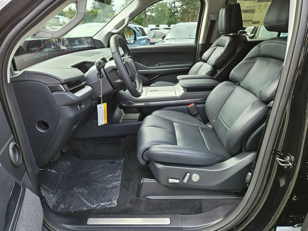 New 2027 Lincoln Navigator Reserve AWD/4WD image 19