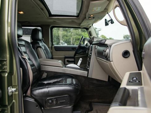 Used 2003 HUMMER H2 w/ Preferred Equipment Group AWD/4WD image 21