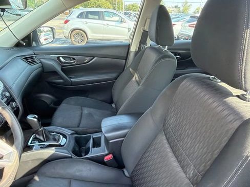 Used 2017 Nissan Rogue S AWD/4WD image 7