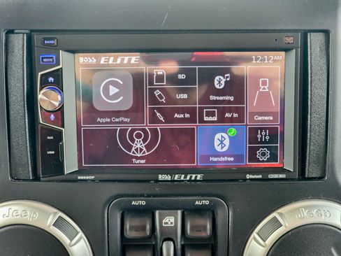 Used 2014 Jeep Wrangler Unlimited Sahara w/ Max Tow Package image 16