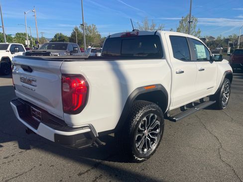 New 2026 GMC Canyon Denali image 5