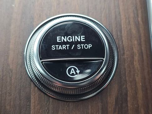 New 2026 Mercedes-Benz GLC 300 4MATIC image 34