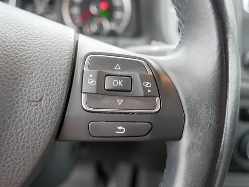 Used 2017 Volkswagen Tiguan S image 26