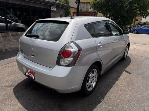 Used 2009 Pontiac Vibe w/ Preferred Package FWD image 6