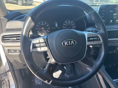 Used 2021 Kia Telluride LX image 16