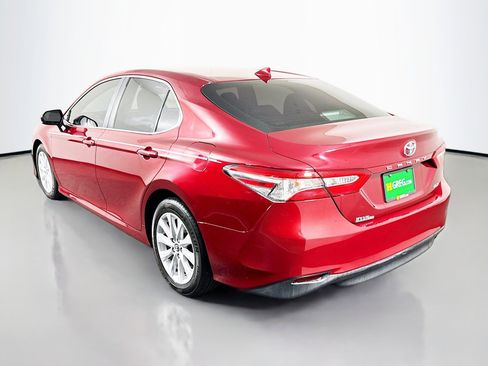 Used 2020 Toyota Camry LE FWD image 7
