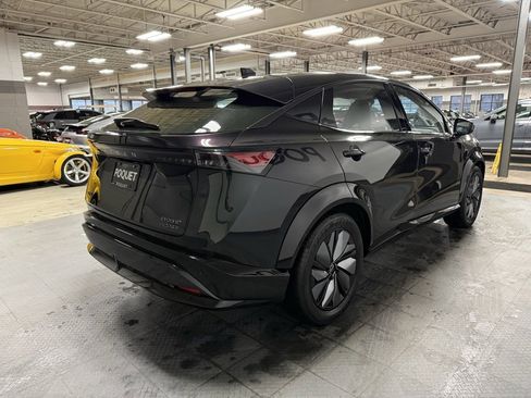 Used 2023 Nissan Ariya AWD image 4