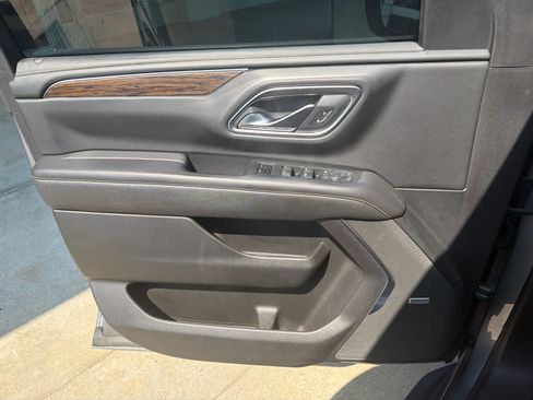 Used 2021 Chevrolet Tahoe Premier AWD/4WD image 24