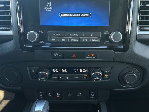 Used 2024 Nissan Frontier SV w/ SV Convenience Package RWD image 21