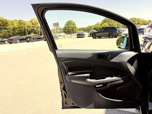Used 2019 Ford EcoSport SES w/ Interior Protection Package AWD/4WD image 17