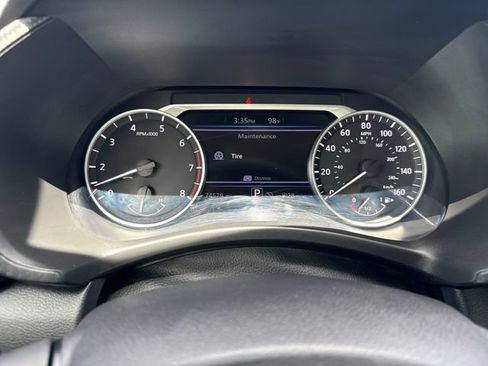 Certified 2024 Nissan Sentra SV FWD image 16