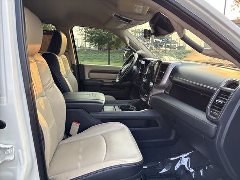 Used 2022 RAM 3500 Limited AWD/4WD image 24