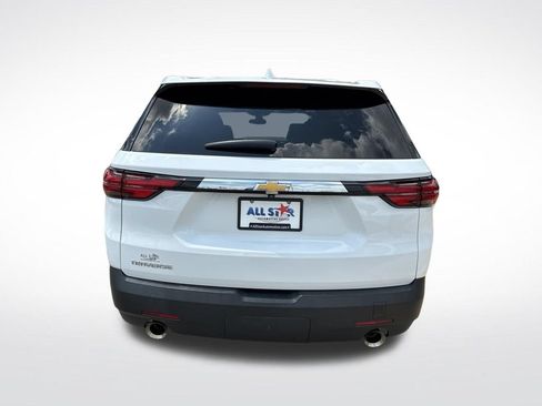 Used 2022 Chevrolet Traverse LS FWD image 10