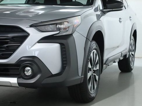 Certified 2023 Subaru Outback Limited AWD/4WD image 4