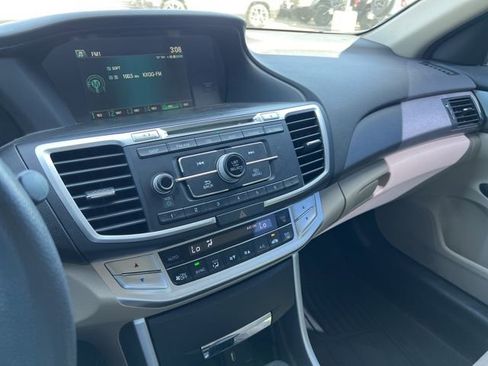 Used 2013 Honda Accord LX image 25