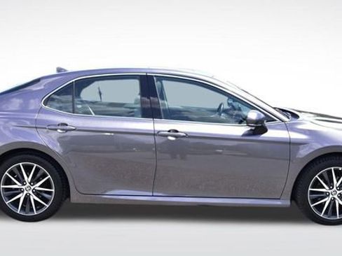 Certified 2024 Toyota Camry XLE w/ Cold Weather Package FWD image 5