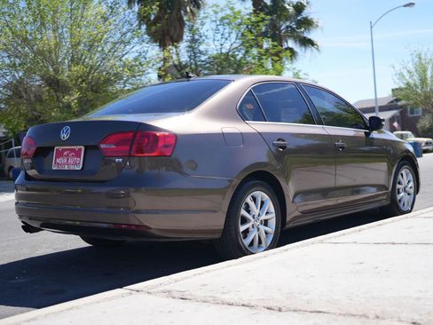 Used 2014 Volkswagen Jetta SE image 8