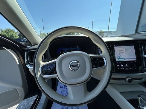 Certified 2023 Volvo S60 B5 Ultimate w/ Climate Package FWD image 18