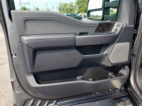 New 2026 Ford F350 Lariat AWD/4WD image 9