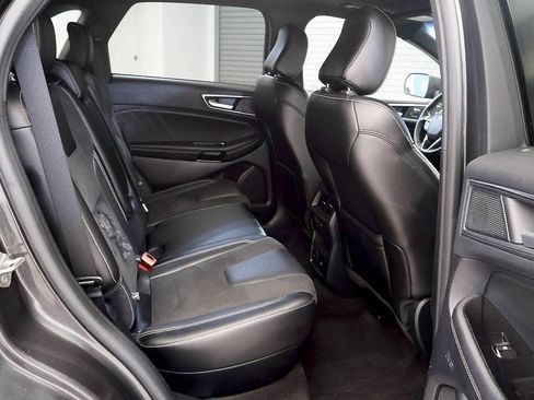 Used 2020 Ford Edge ST w/ Equipment Group 401A AWD/4WD image 18