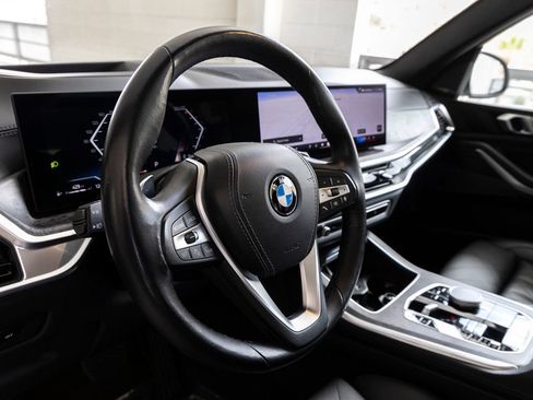 Used 2024 BMW X5 xDrive40i w/ Premium Package AWD/4WD image 17