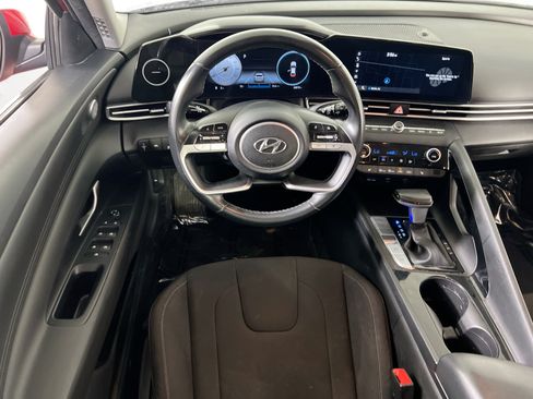Used 2023 Hyundai Elantra SEL w/ Convenience Package FWD image 22