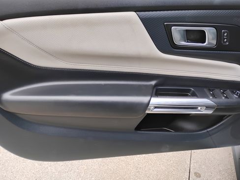 Used 2024 Ford Mustang Premium image 14