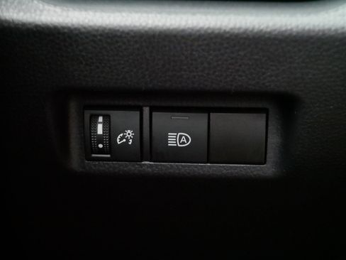 Certified 2025 Toyota RAV4 XLE AWD/4WD image 27