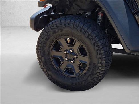 Used 2023 Jeep Gladiator Mojave w/ LED Lighting Group AWD/4WD image 24