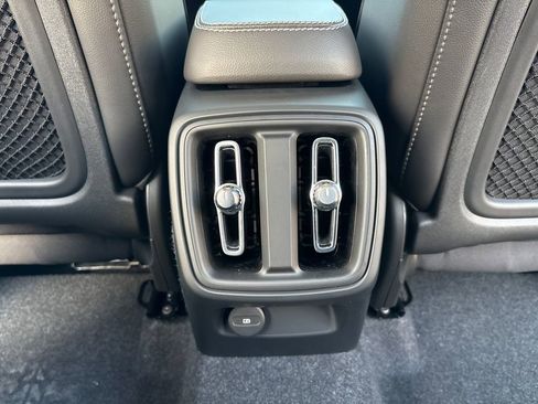 New 2026 Volvo XC40 B5 Plus AWD/4WD image 15