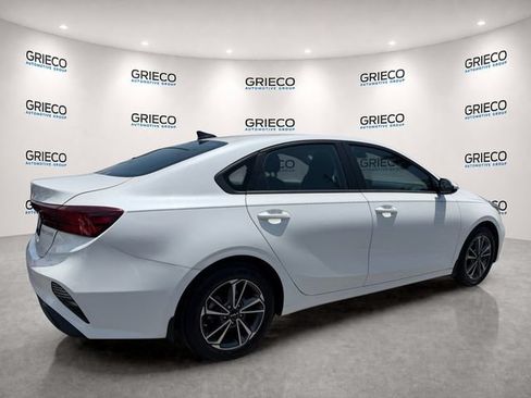 Used 2023 Kia Forte LXS FWD image 7