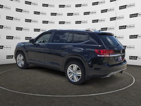 Used 2019 Volkswagen Atlas SE w/ Panoramic Sunroof Package FWD image 4