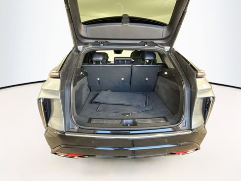 Used 2024 Cadillac Lyriq Luxury RWD image 28