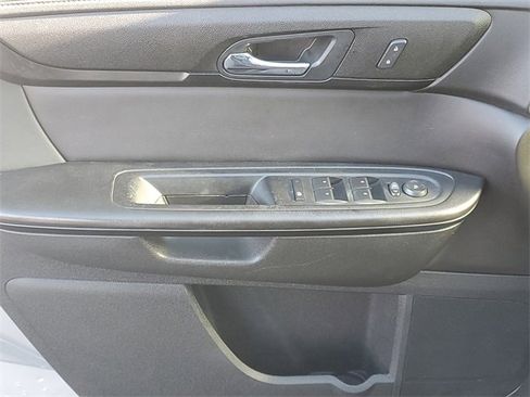 Certified 2016 Chevrolet Traverse LT image 14