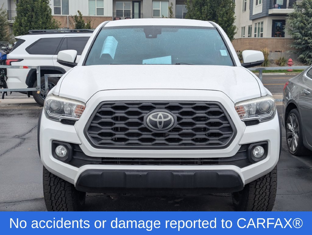 Used 2020 Toyota Tacoma TRD Off-Road w/ Technology Package AWD/4WD image 2