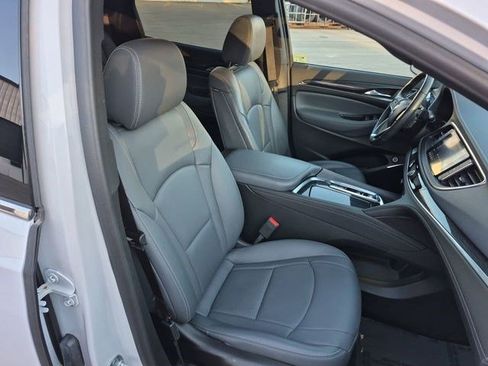 Used 2024 Buick Enclave Essence w/ Sport Touring Edition AWD/4WD image 27