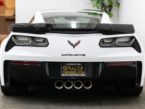 Used 2017 Chevrolet Corvette Z06 image 4